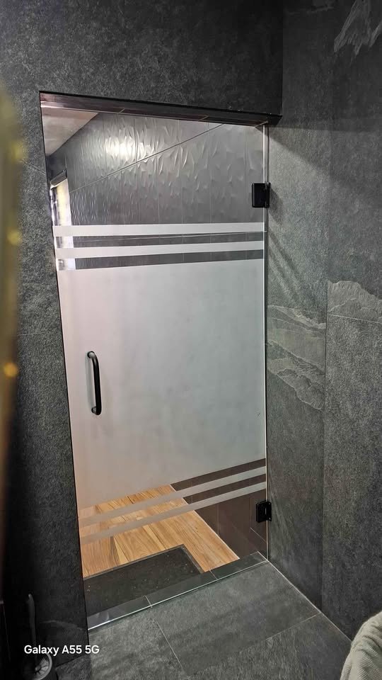 Puertas de Cristal para Locales Comerciales en Aguascalientes